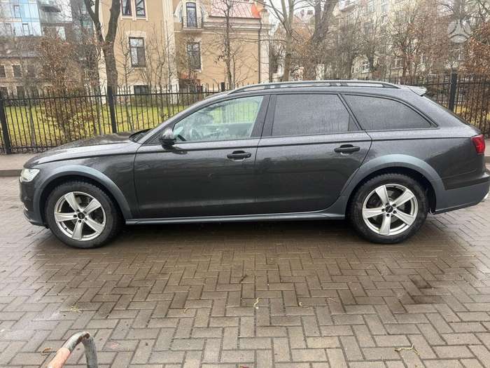 Audi A6 allroad, 3.0 l., Универсал