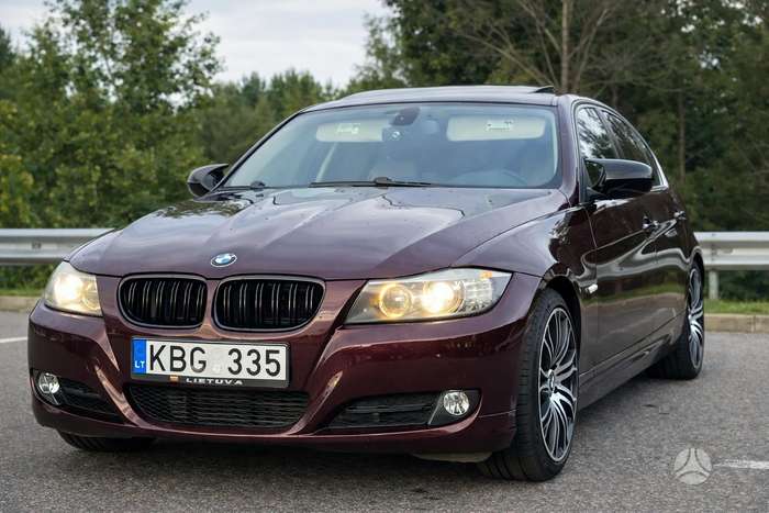 BMW 335, 3.0 l., Седан