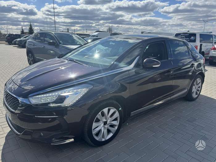 Citroen DS5, 2.0 l., hatchback
