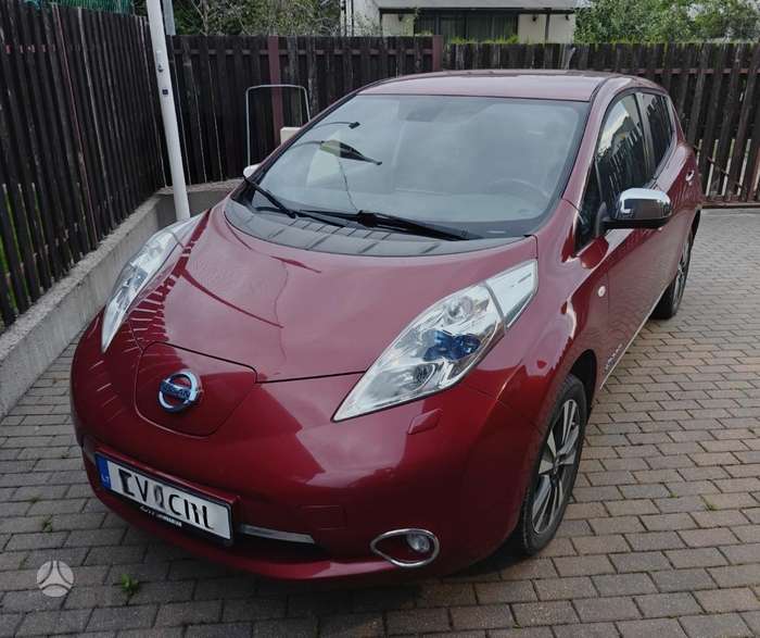 Nissan Leaf, 24 kWh, hatchback