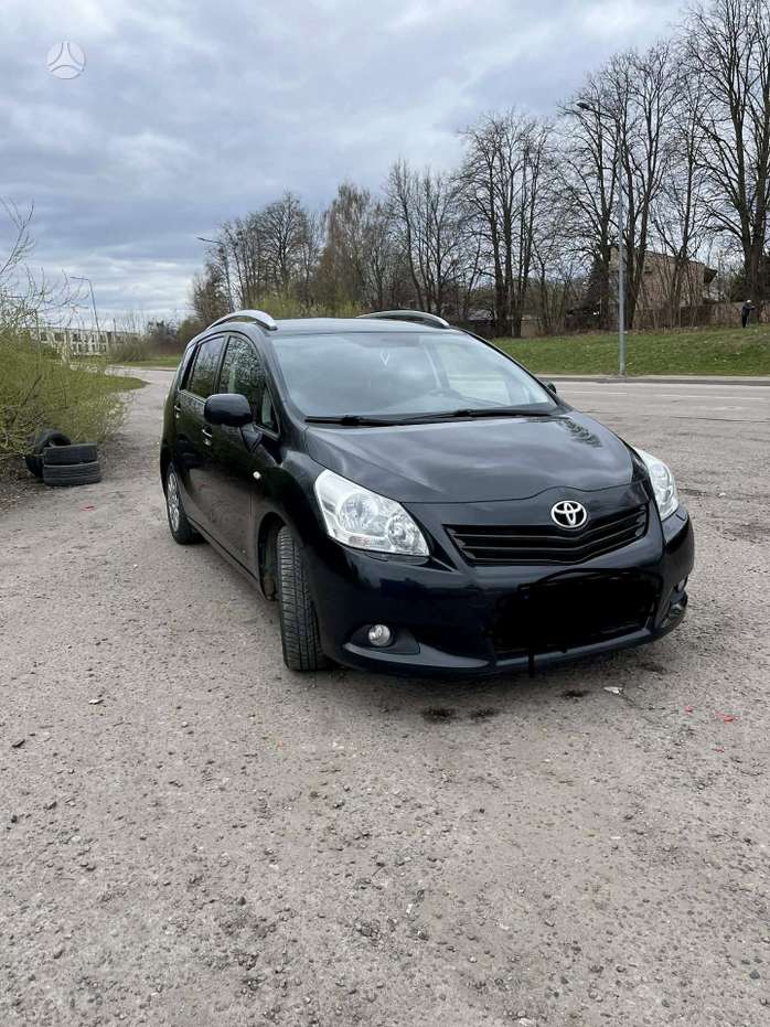 Toyota Verso, 2.0 l., Минивэн