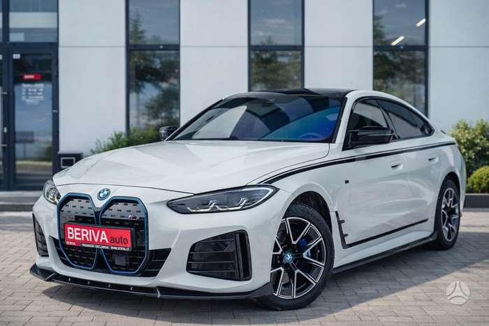 BMW i4, 70 kWh, hatchback