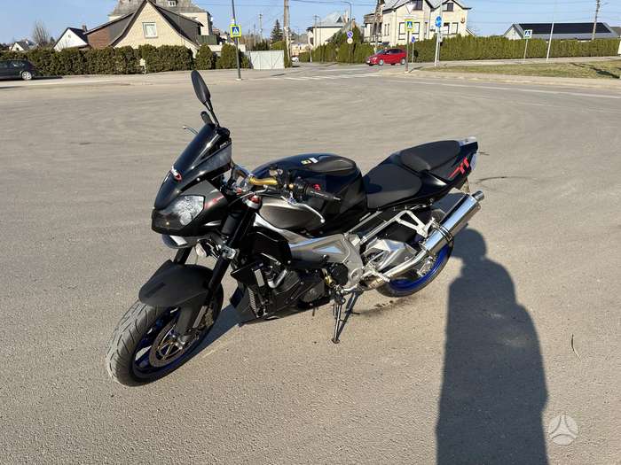 Aprilia Tuono 1000cc, street / klasikiniai