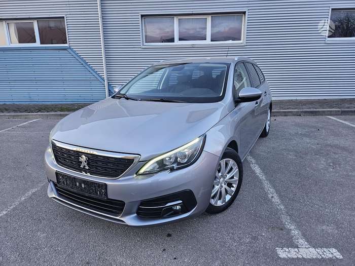 Peugeot 308, 1.2 l., Универсал
