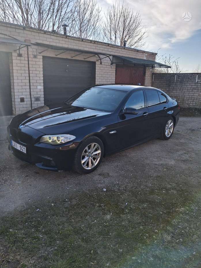 BMW 520, 2.0 l., Седан