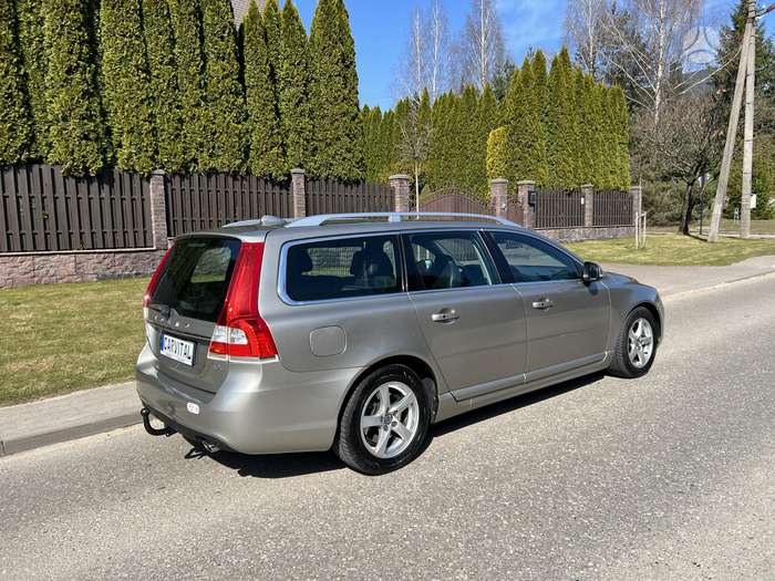 Volvo V70, 2.0 l., wagon