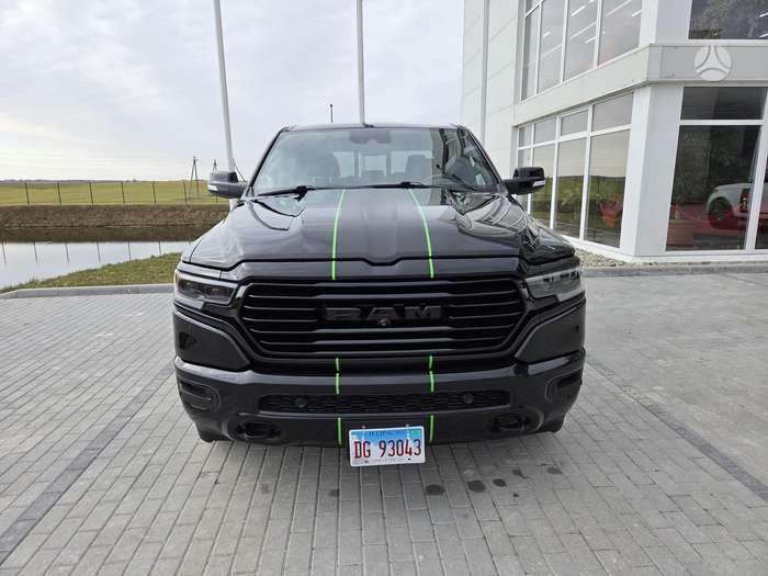 Dodge Ram, 5.7 l., Внедорожник / Кроссовер