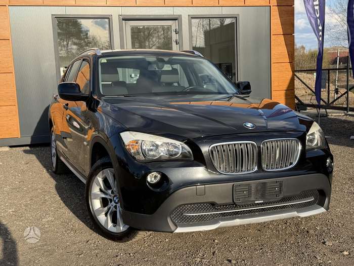 BMW X1, 2.0 l., Минивэн