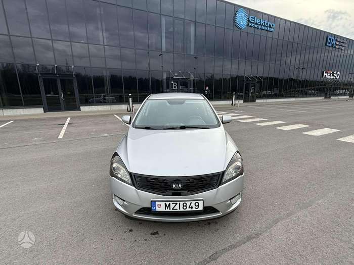 Kia Ceed, 1.6 l., hatchback