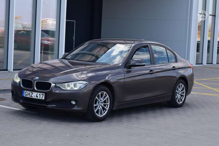 BMW 320, 2.0 l., Седан