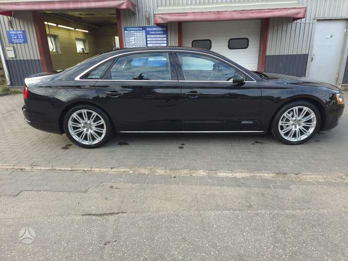 Audi A8 L, 3.0 l., Седан