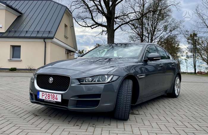 Jaguar XE, 2.0 l., Седан