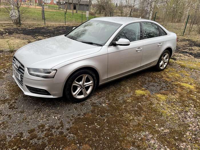 Audi A4, 2.0 l., Седан