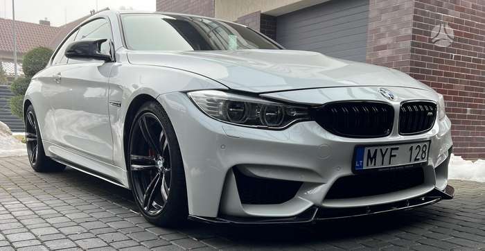 BMW M4, 3.0 l., coupe