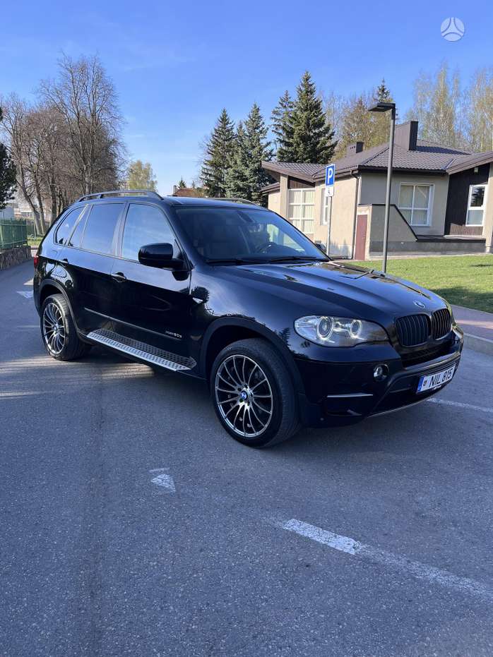 BMW X5, 3.0 l., Минивэн