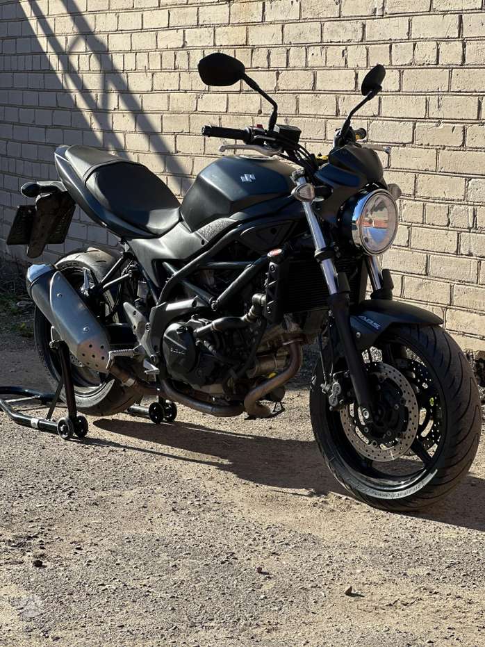Suzuki SV 650cc, street / classic