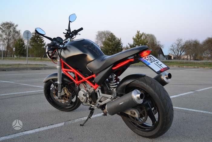Ducati Monster 620cc, street / classic