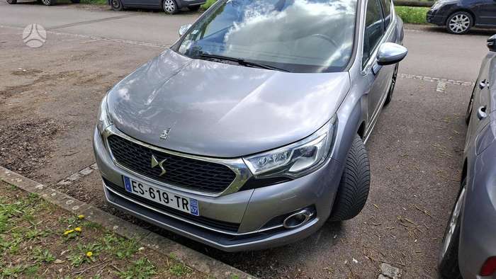 Citroen DS4, 1.2 l., Хэтчбек