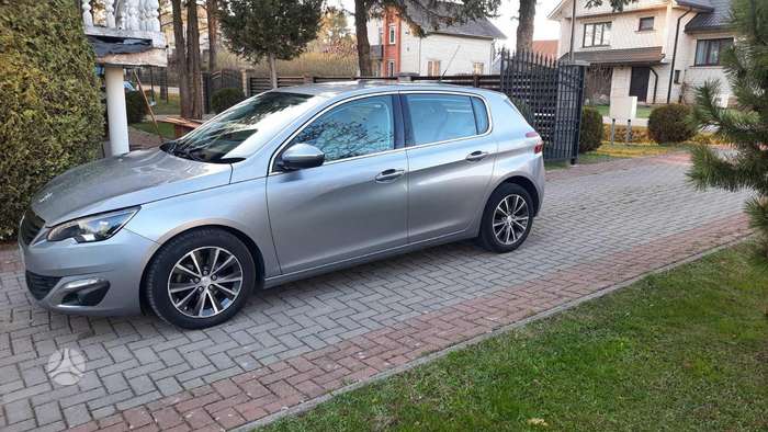Peugeot 308, 1.2 l., hatchback
