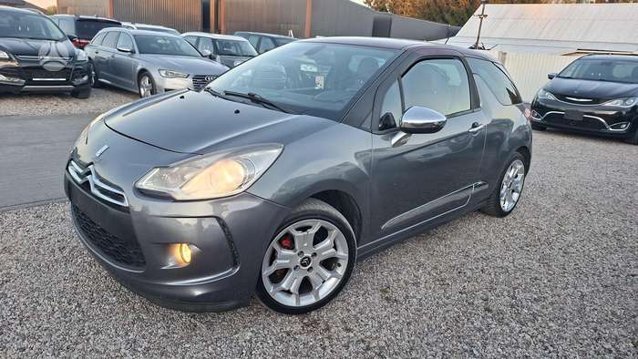 Citroen DS3, 1.6 l., hatchback