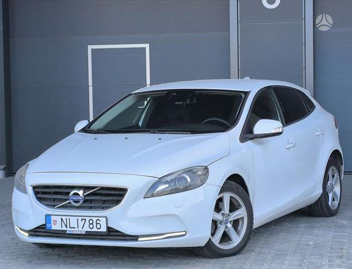 Volvo V40, 1.6 l., Хэтчбек