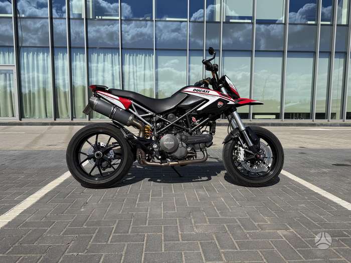 Ducati Hypermotard 803cc, supermoto
