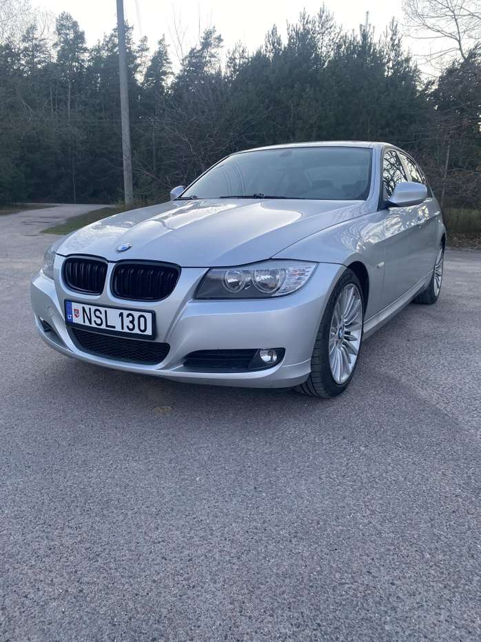 BMW 318, 2.0 l., Седан