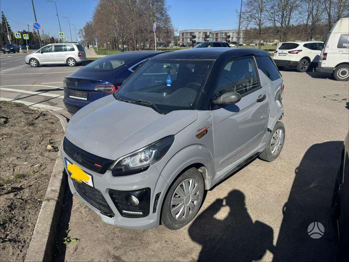 Ligier JS50, hatchback
