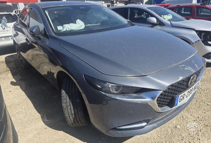 Mazda 3, 2.0 l., hatchback
