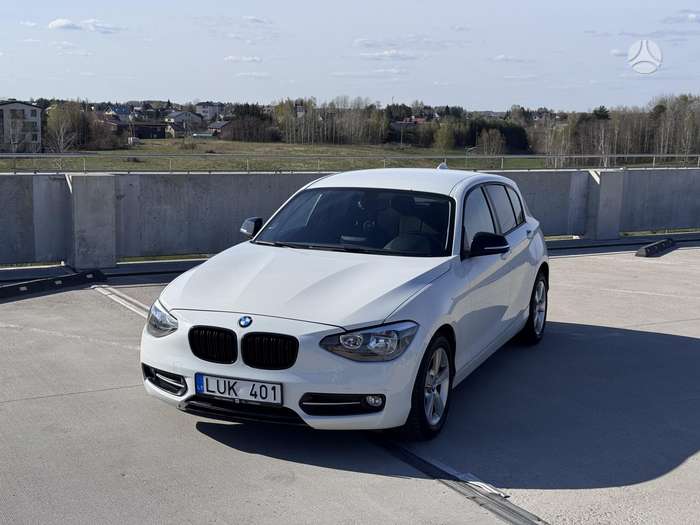 BMW 118, 2.0 l., hatchback
