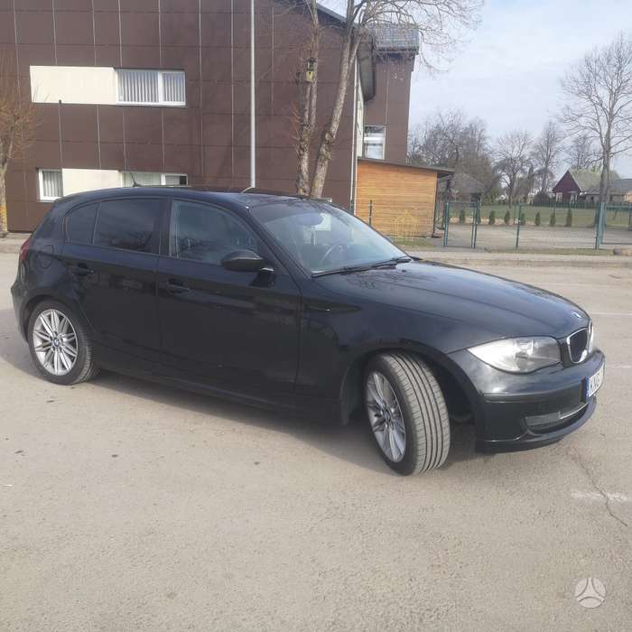 BMW 118, 2.0 l., hatchback