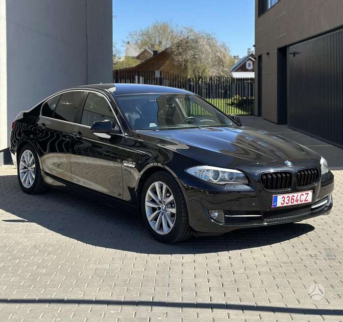 BMW 520, 2.0 l., Седан