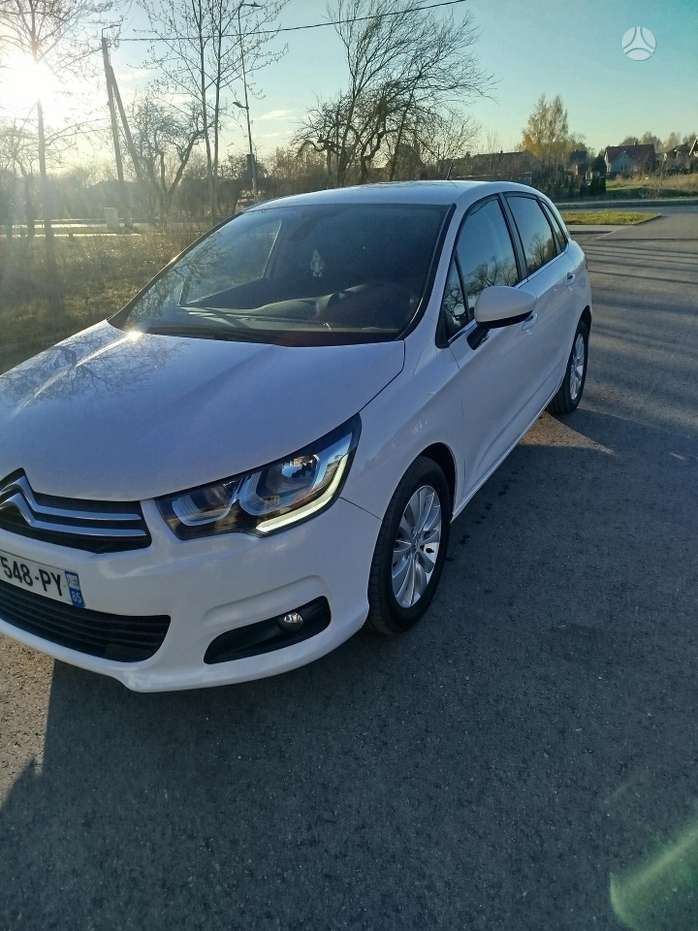 Citroen C4, 1.6 l., hatchback