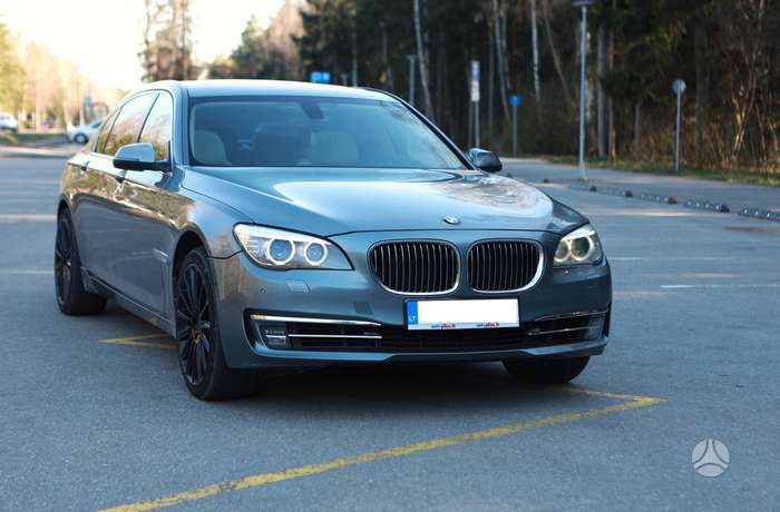 BMW 740, 3.0 l., Седан