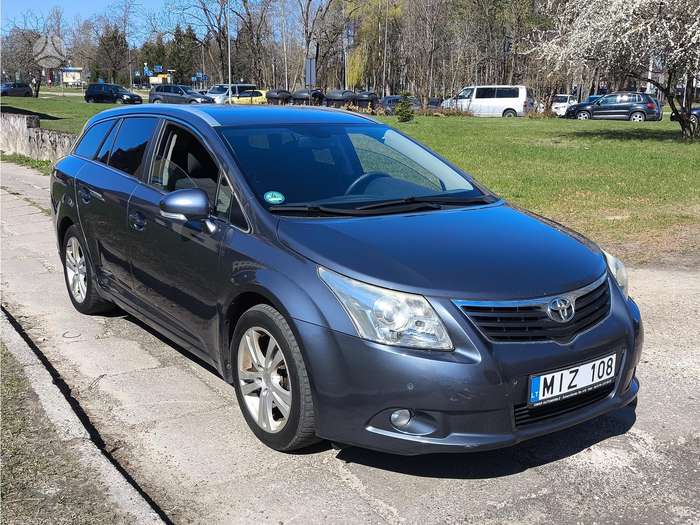 Toyota Avensis, 2.2 l., Универсал