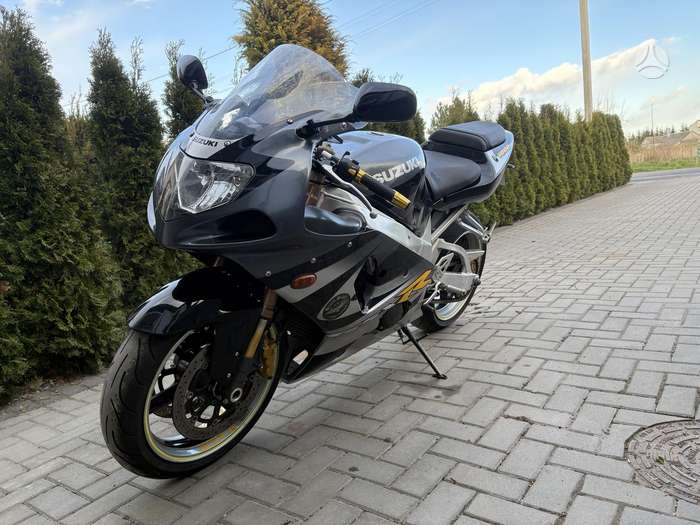 Suzuki GSX-R 1000cc, superbikes