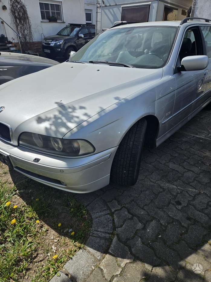 BMW 525, 2.5 l., Универсал