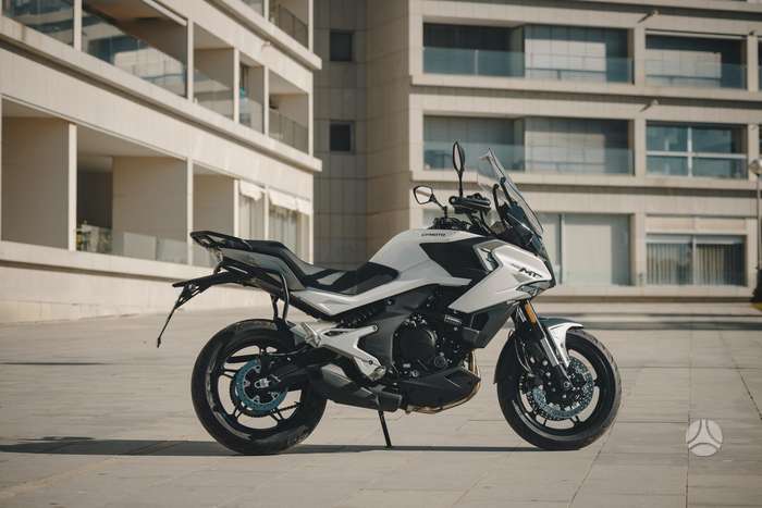 CFMOTO 700MT 693cc, touring / sport touring