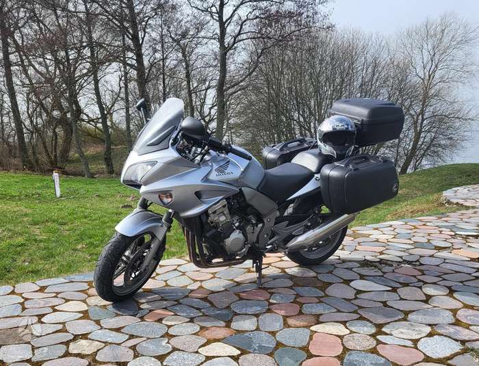 Honda CBF 998cc, street / classic