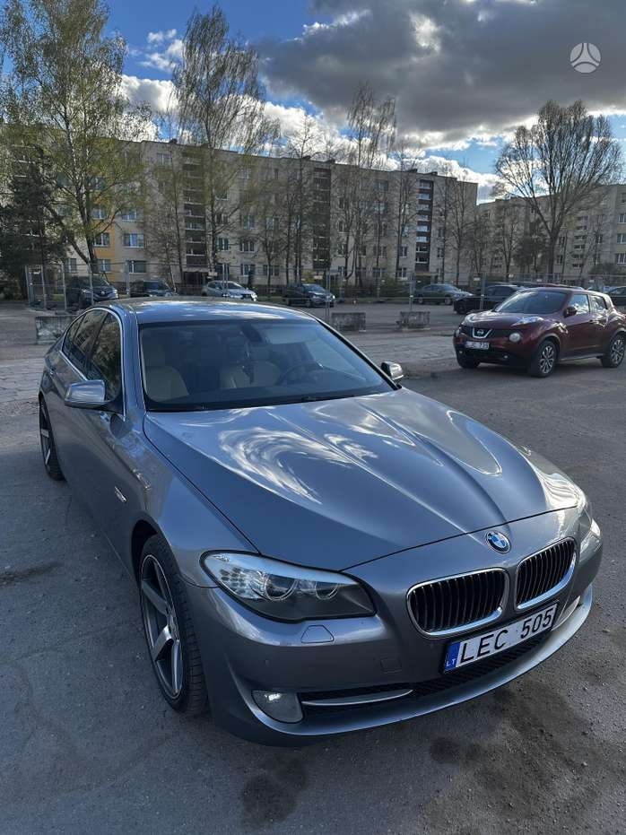 BMW 525, 3.0 l., Седан