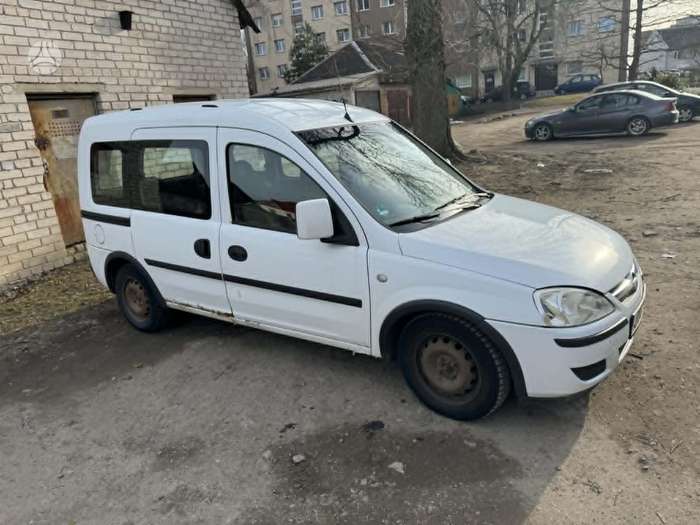 Opel Combo, 1.3 l., mpv / minivan