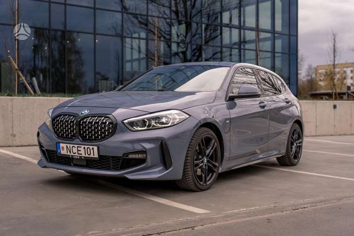BMW 118, 2.0 l., hatchback