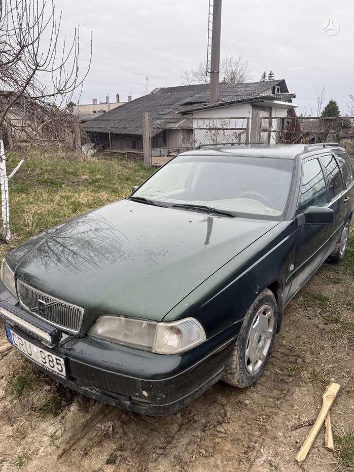 Volvo V70, 2.5 l., universalas