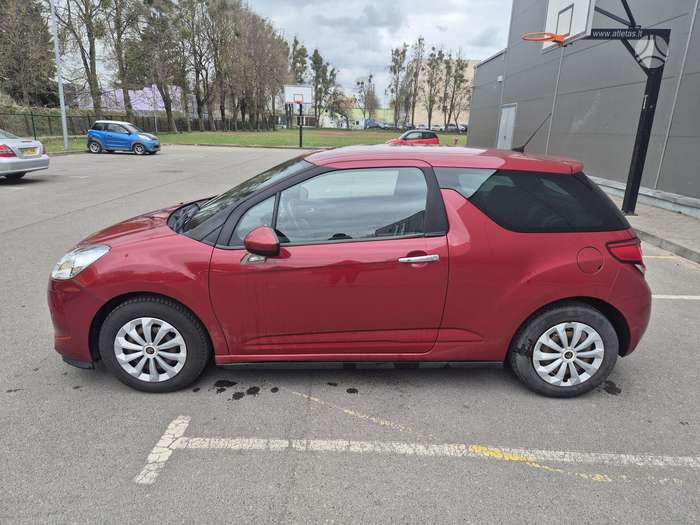 Citroen DS3, 1.6 l., hatchback