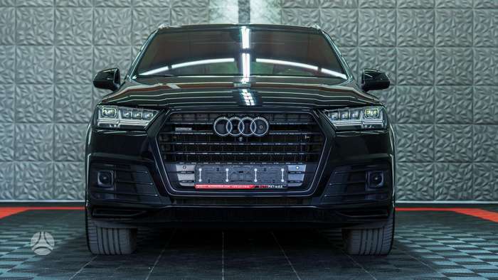 Audi Q7, 3.0 l., Внедорожник / Кроссовер