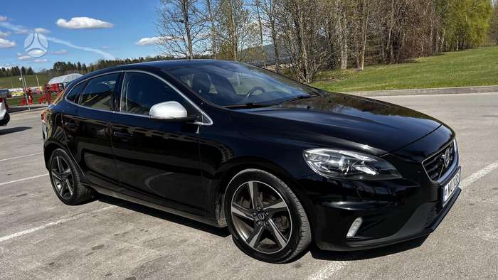 Volvo V40, 2.0 l., hatchback