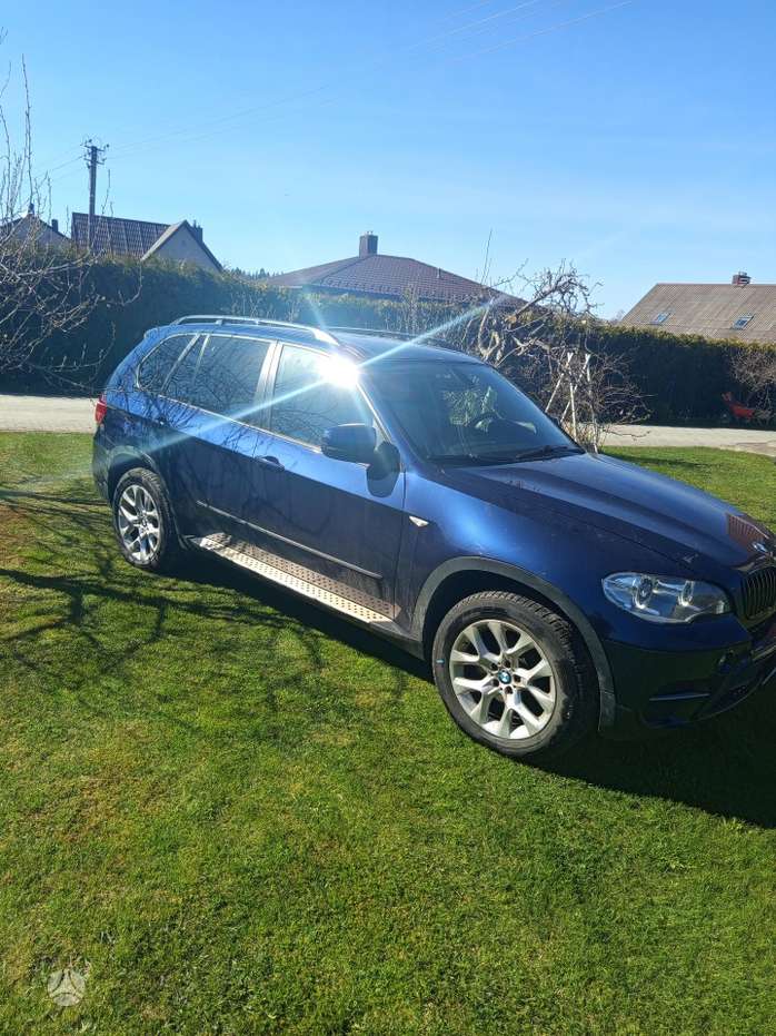 BMW X5, 3.0 l., off-road / crossover