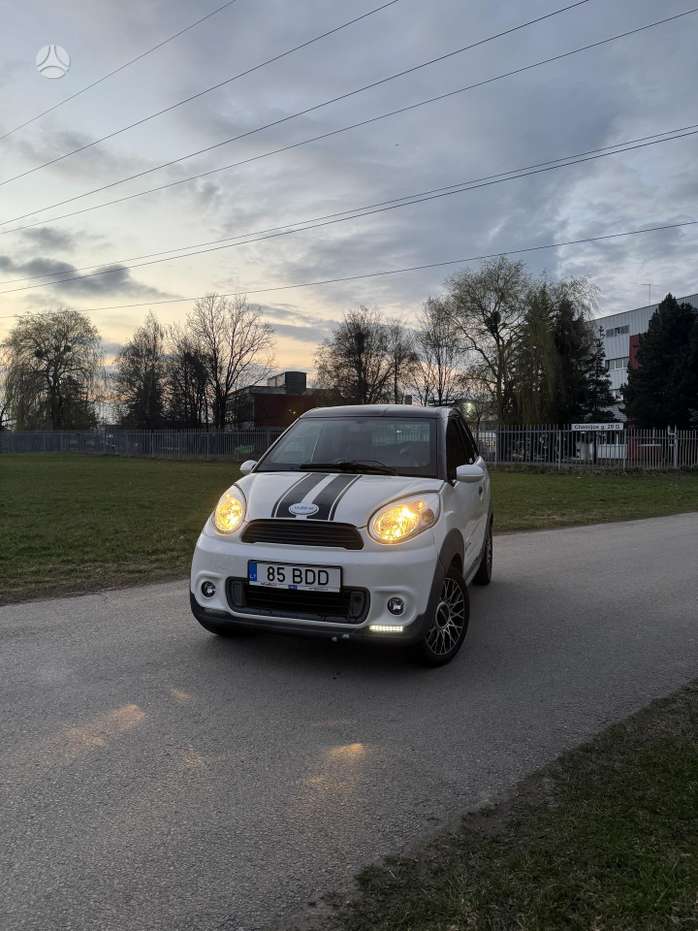 Microcar M8, hečbekas