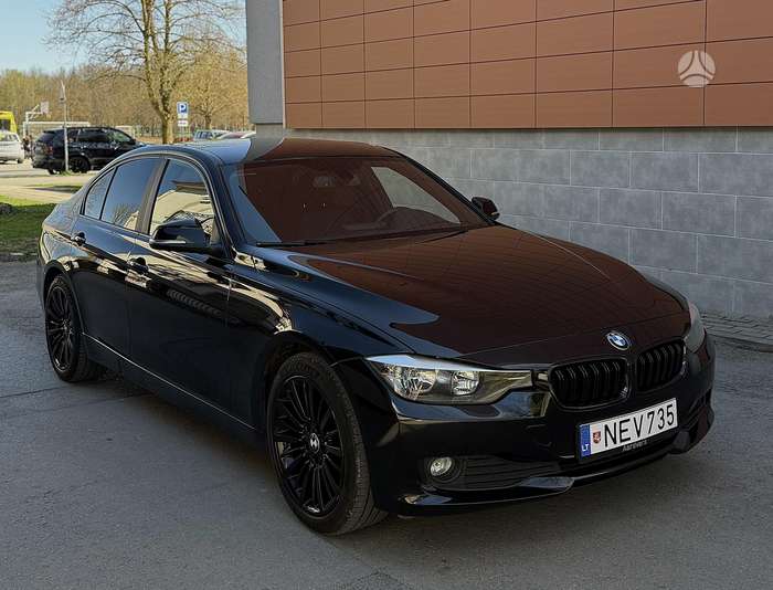 BMW 318, 2.0 l., Седан
