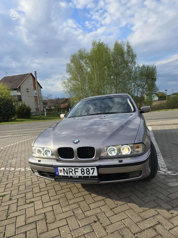 BMW 530, 2.9 l., Седан